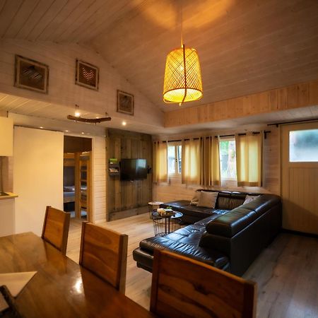 Chalet de bosuil Zutendaal Extérieur photo